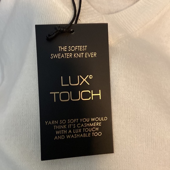 DG2 by Diane Gilman Asymmetrical Top Pullover Sweater Ivory S NWT - Picture 9 of 9